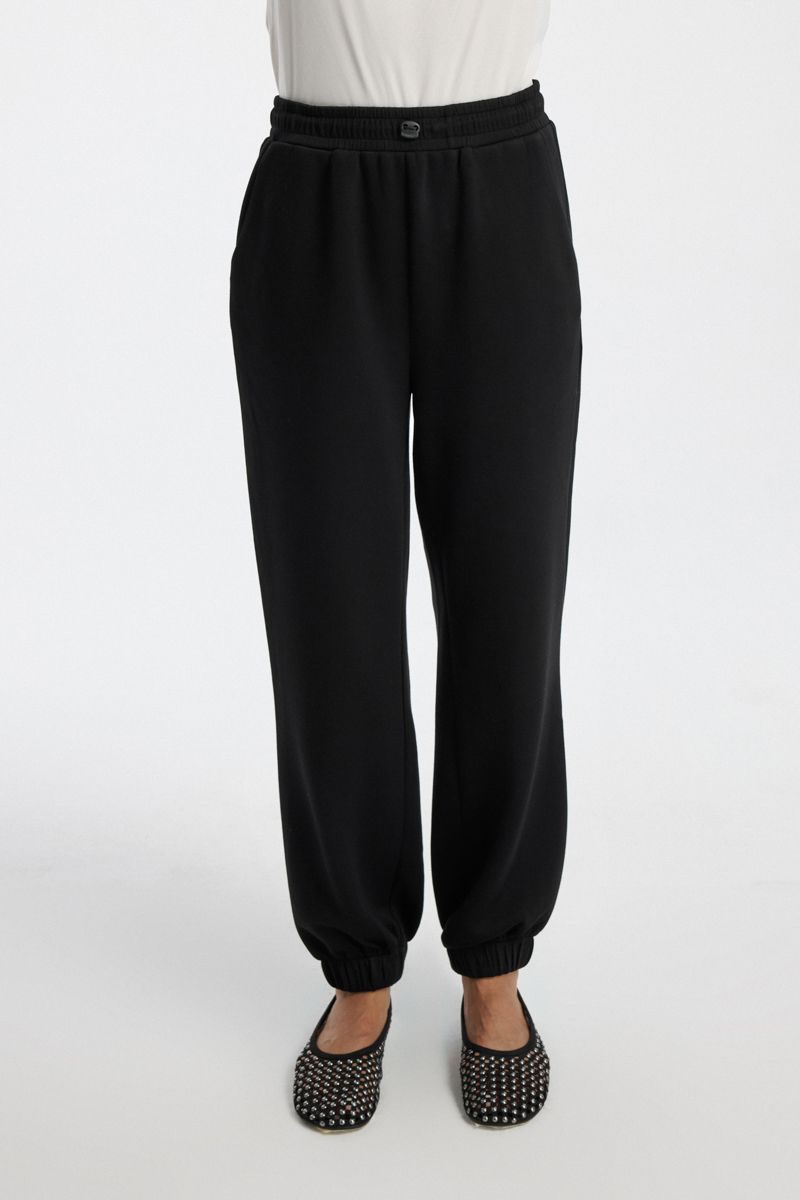 بنطلون رياضي بخصر مطاطي