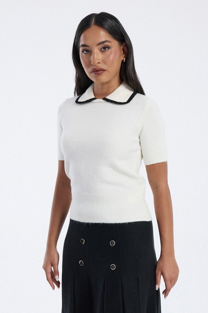 Knit Top with Contrast Collar