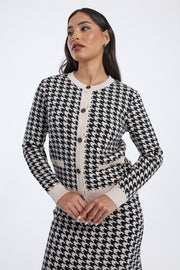 knitted cardigan with houndstooth pattern
