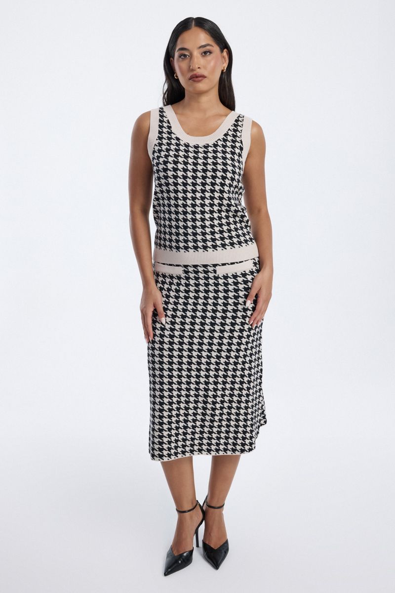 patterned knitted midi skirt