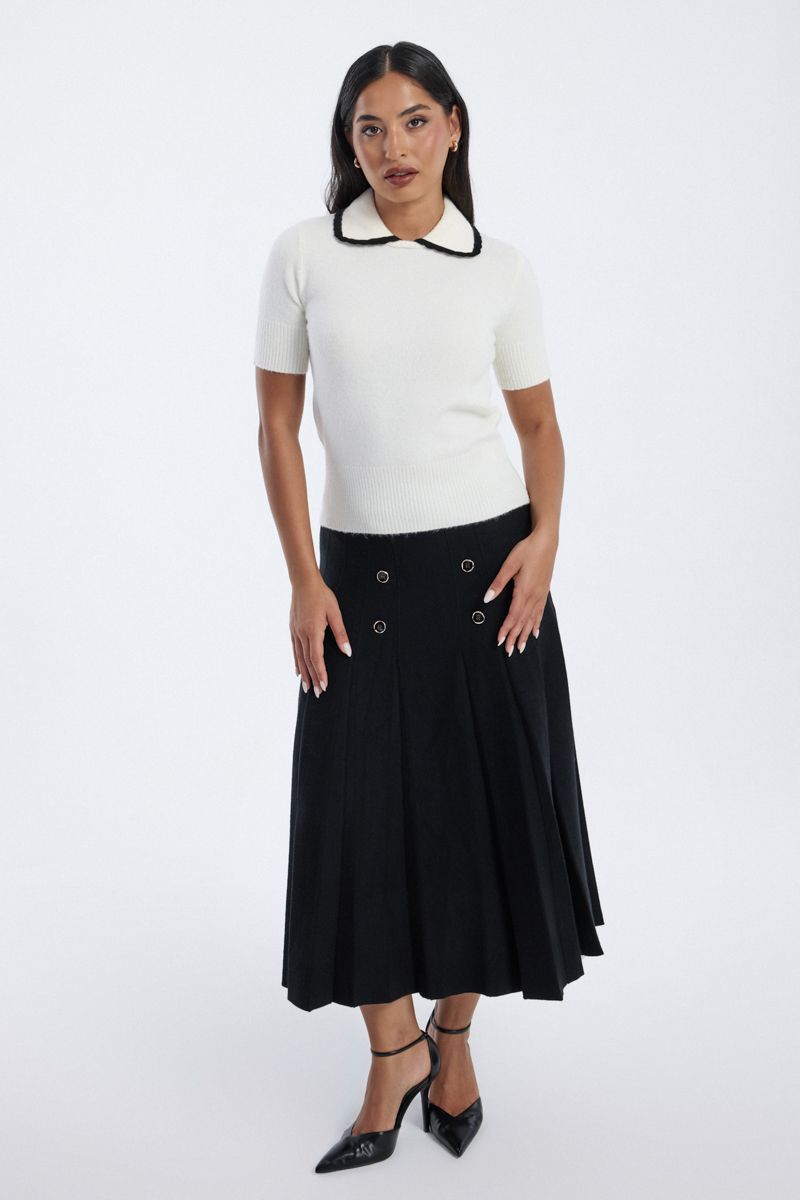 تنورة ميدي نسائية بتفاصيل أزرار