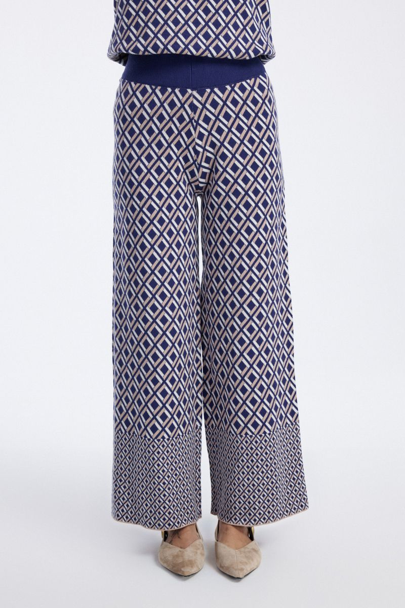 Knit Pants with Geometric Pattern