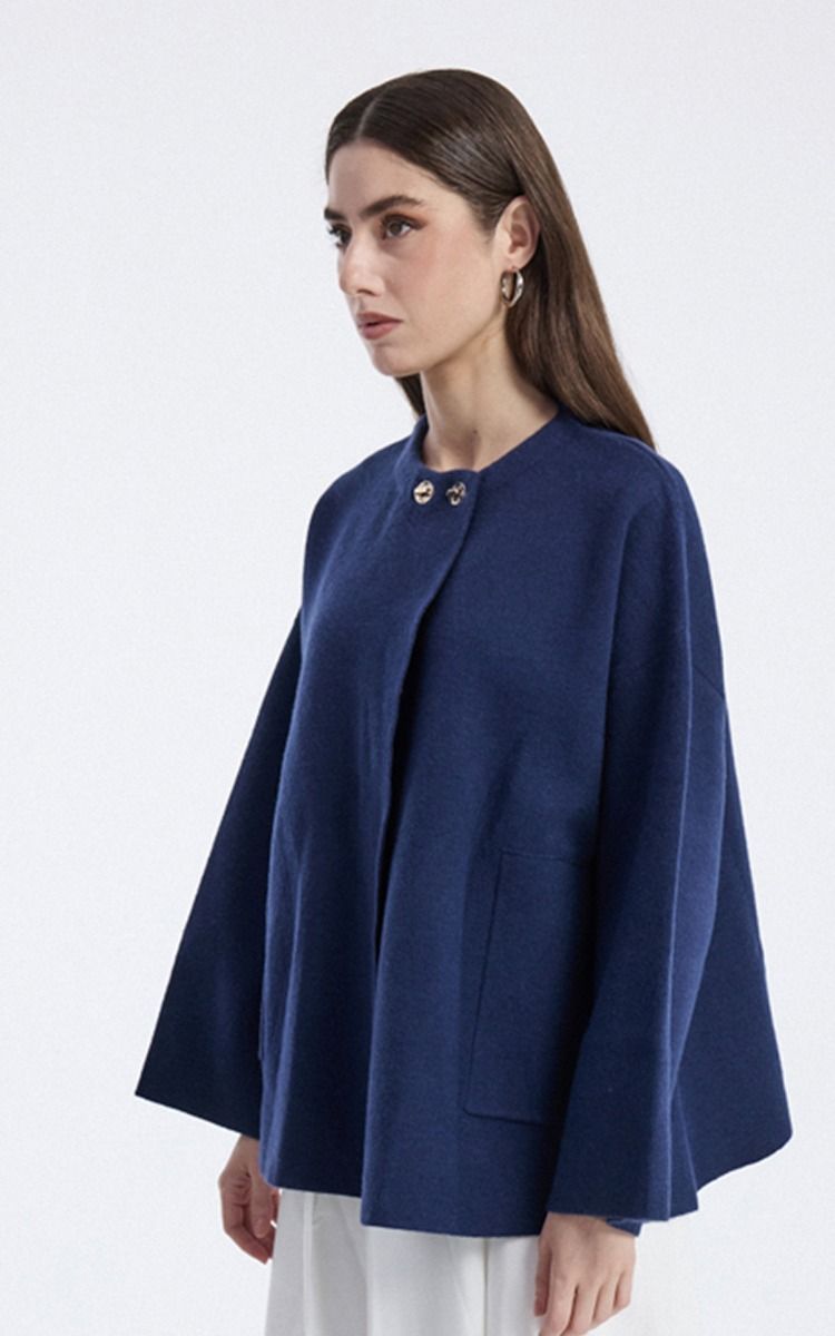 جاكيت كاب بتفاصيل أزرار أمامية