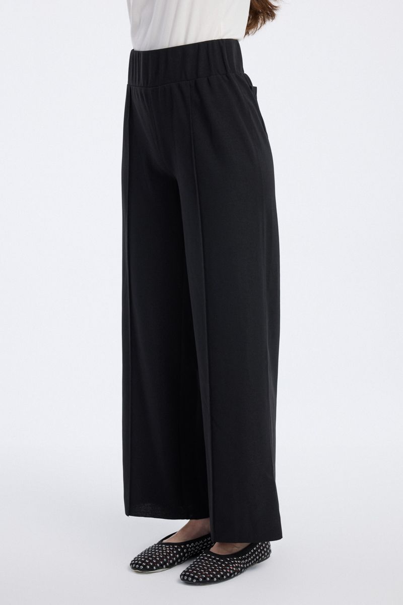 Wide Leg Pants with Back Pockets