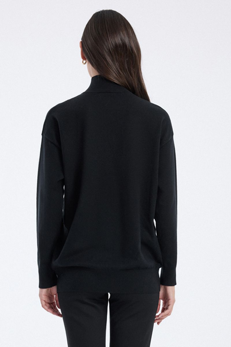 knitted sweater with cross strap