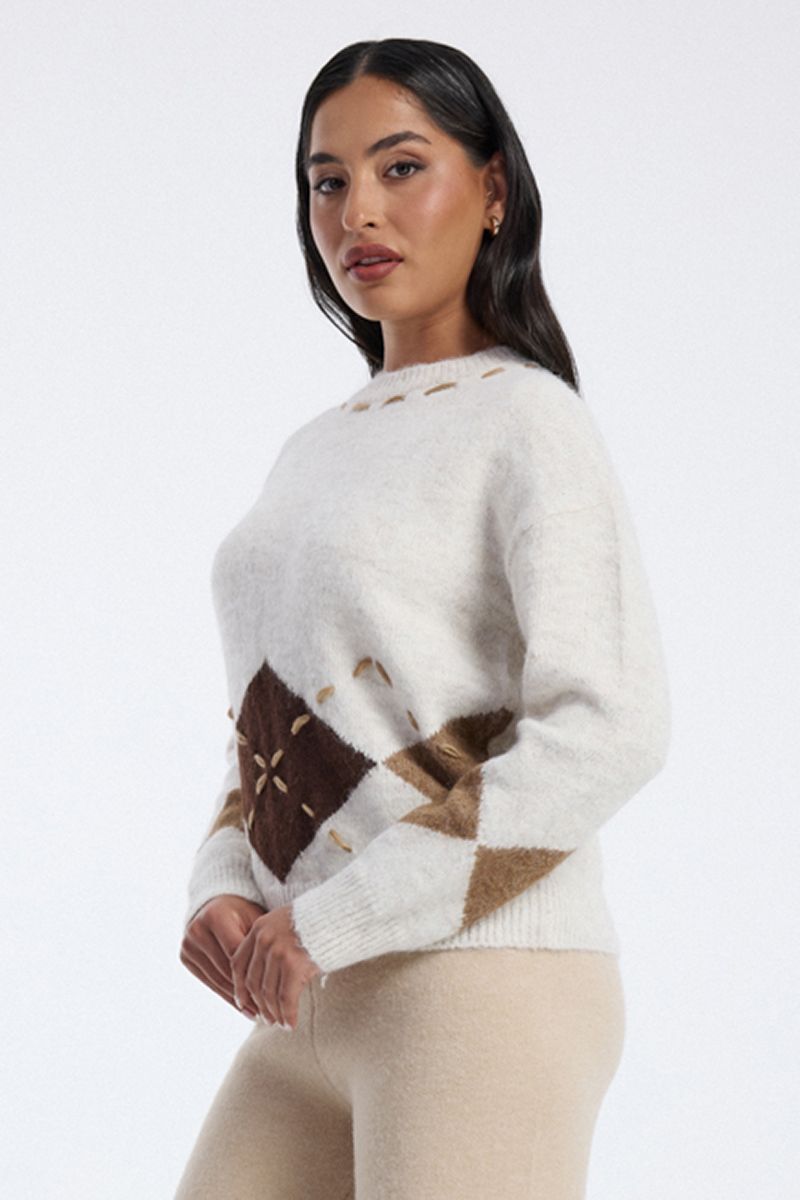 knitted sweater with diamond pattern