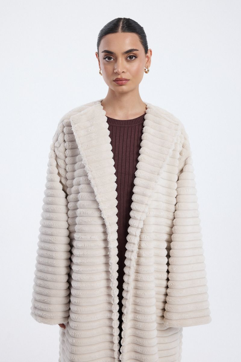 faux fur farwa coat with ribbed texture