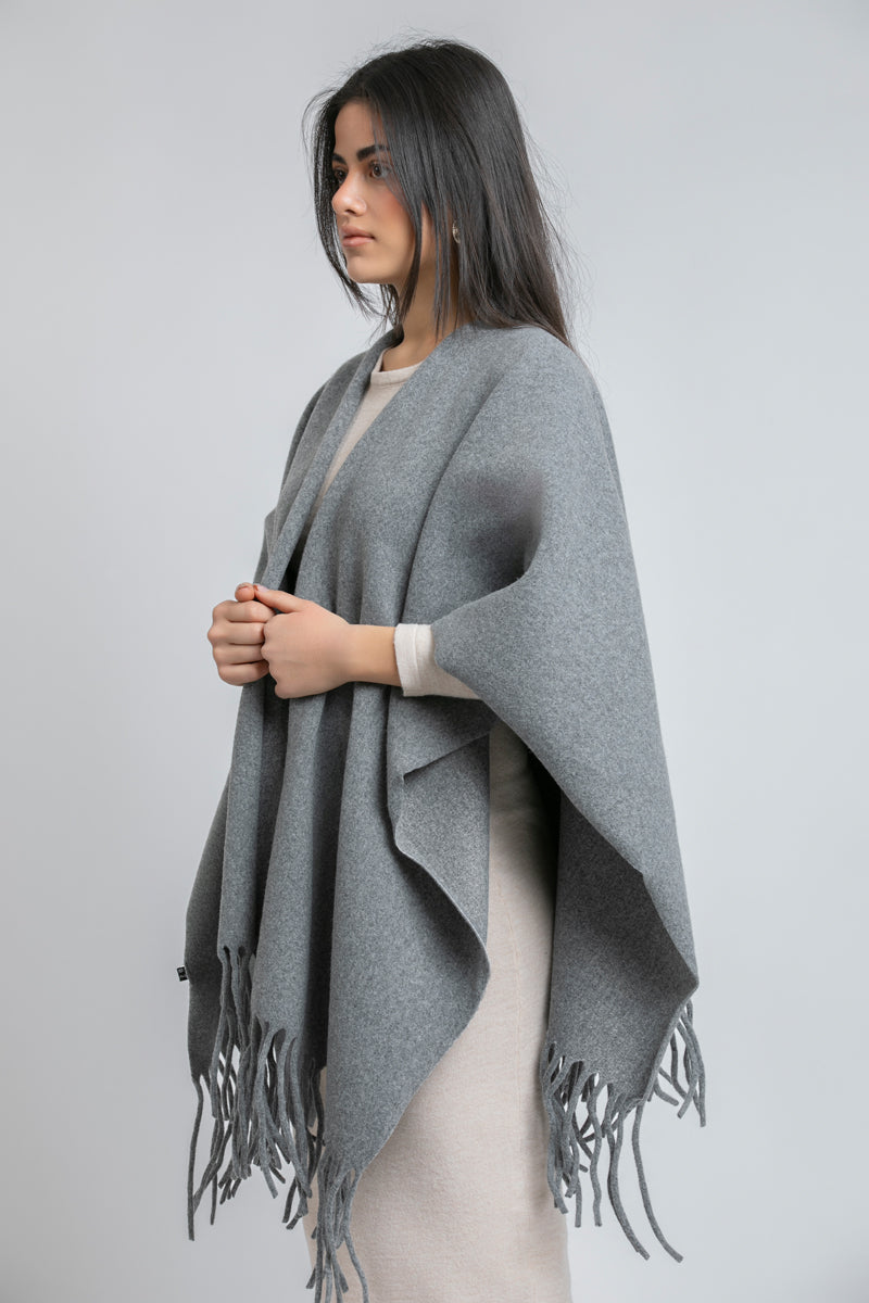 شال صوفي بحواف شراشيب