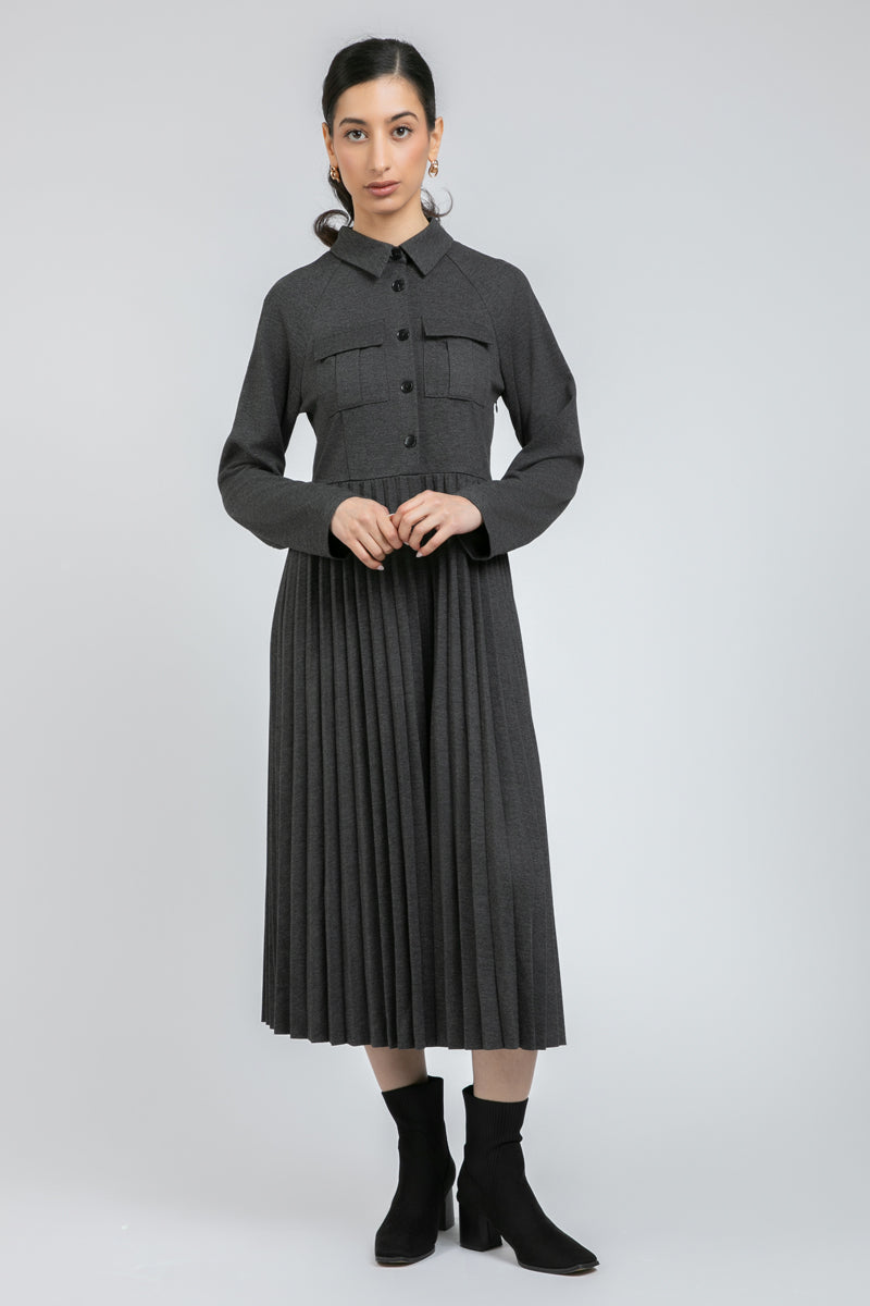 فستان قميص بكسرات وأزرار أمامية