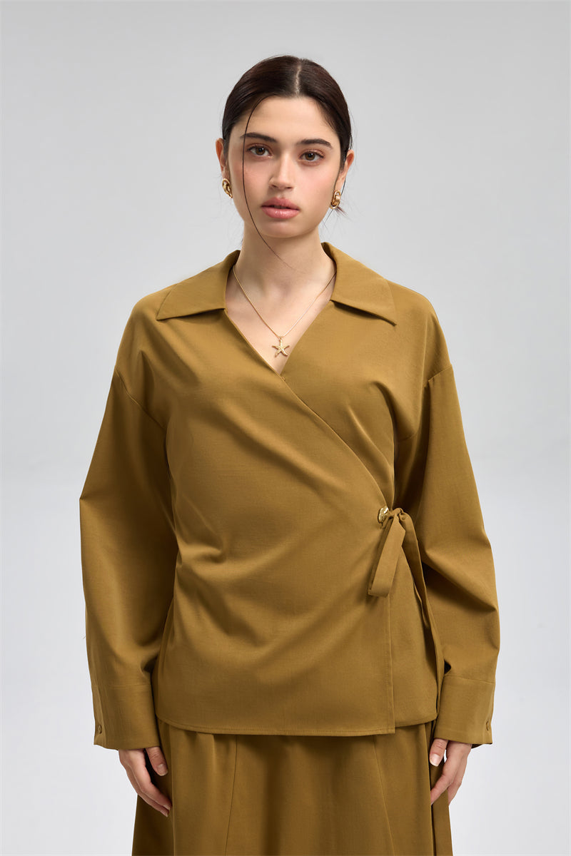 بلوزة لف بربطة جانبية