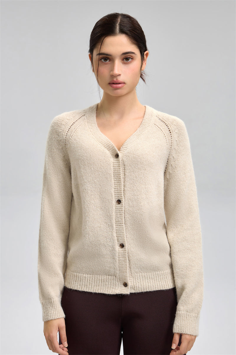 كارديغان محبوك ناعم بأزرار أمامية