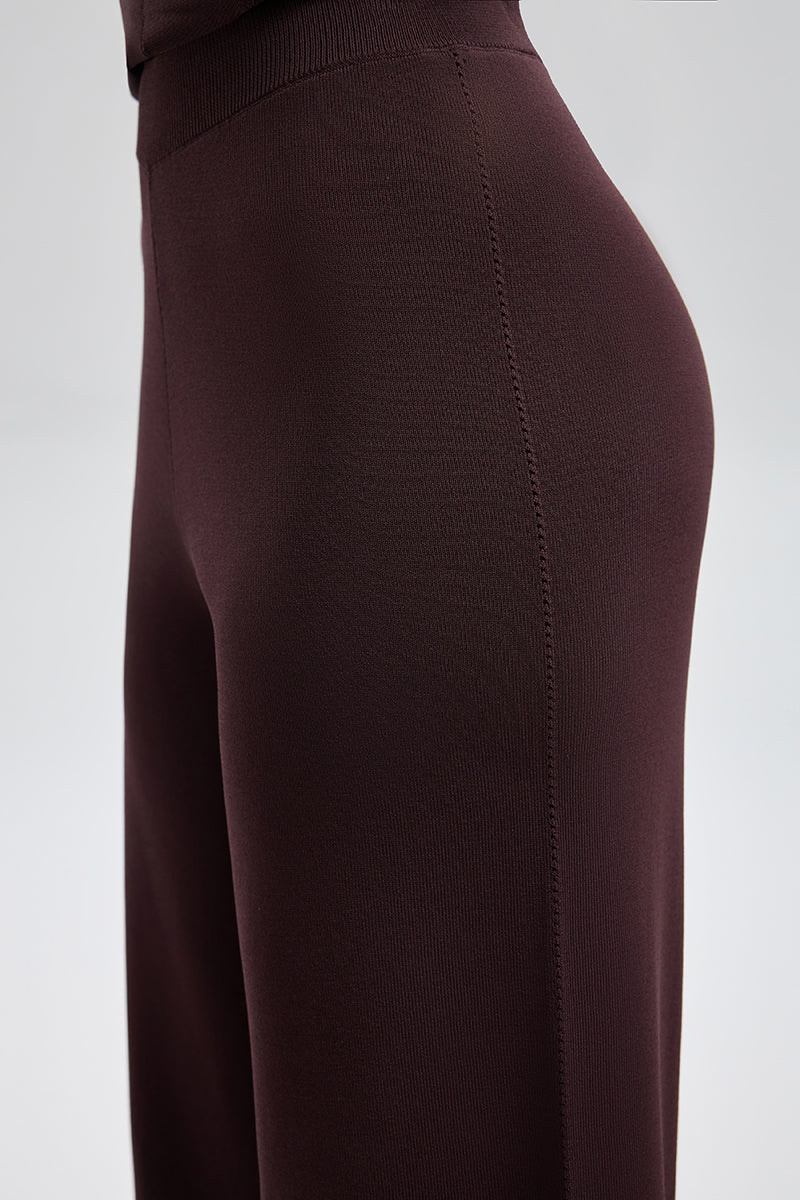 بنطلون محبوك واسع الساق