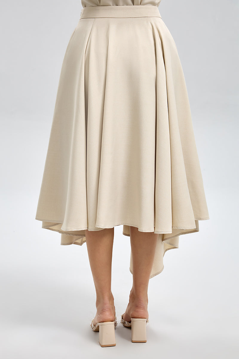 تنورة ميدي بقصّة غير متماثلة