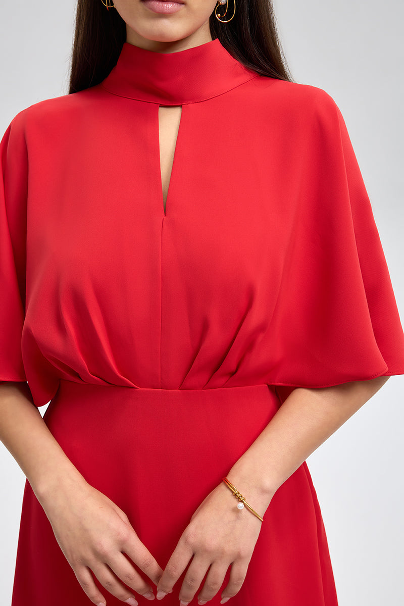 فستان سهرة بياقة مرتفعة وربطة خلفية