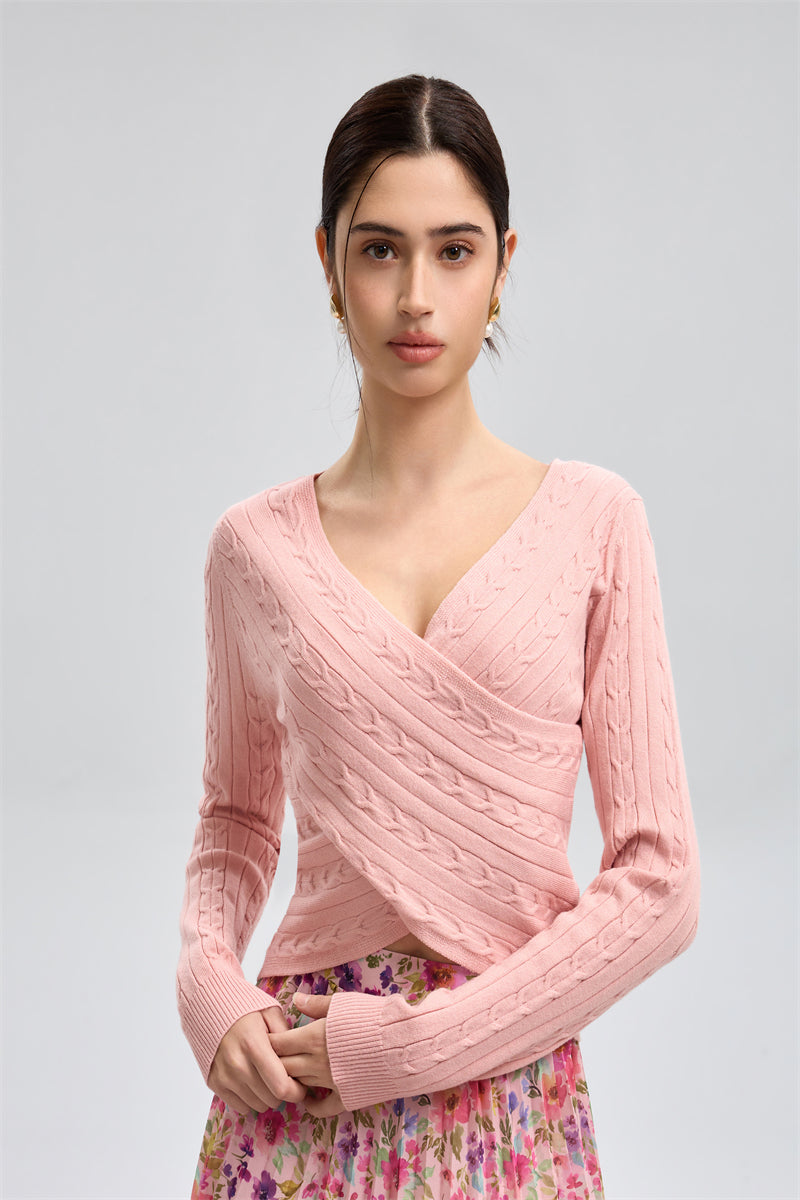 كنزة محبوكة بقصّة كروس