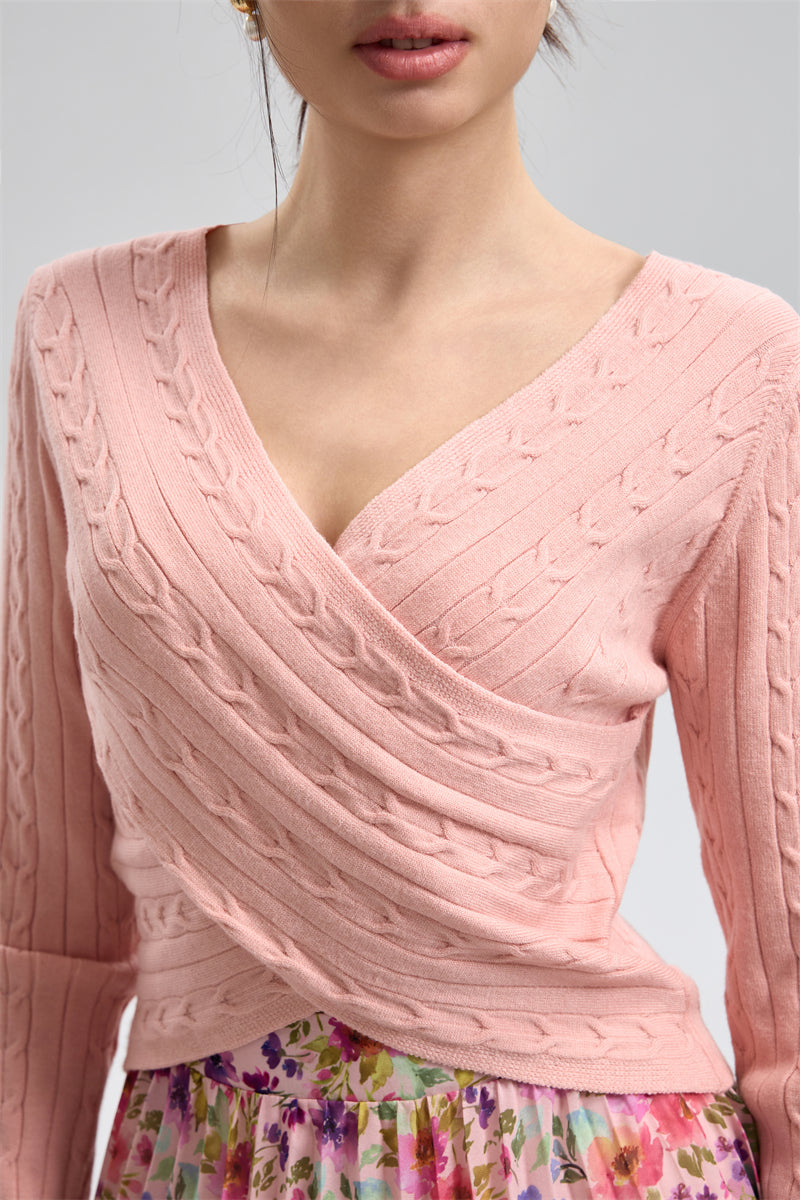 كنزة محبوكة بقصّة كروس