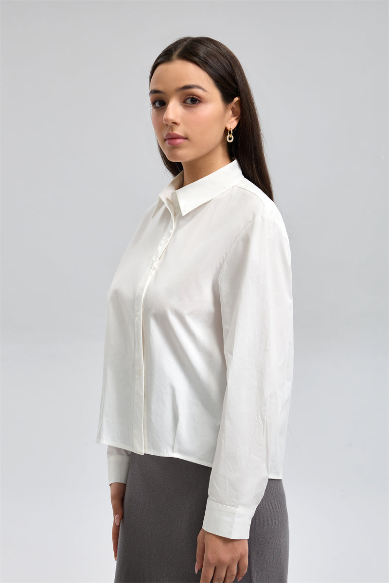 قميص كلاسيكي بأزرار