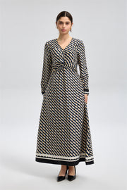 فستان طويل مطبوع وعقدة أمامية