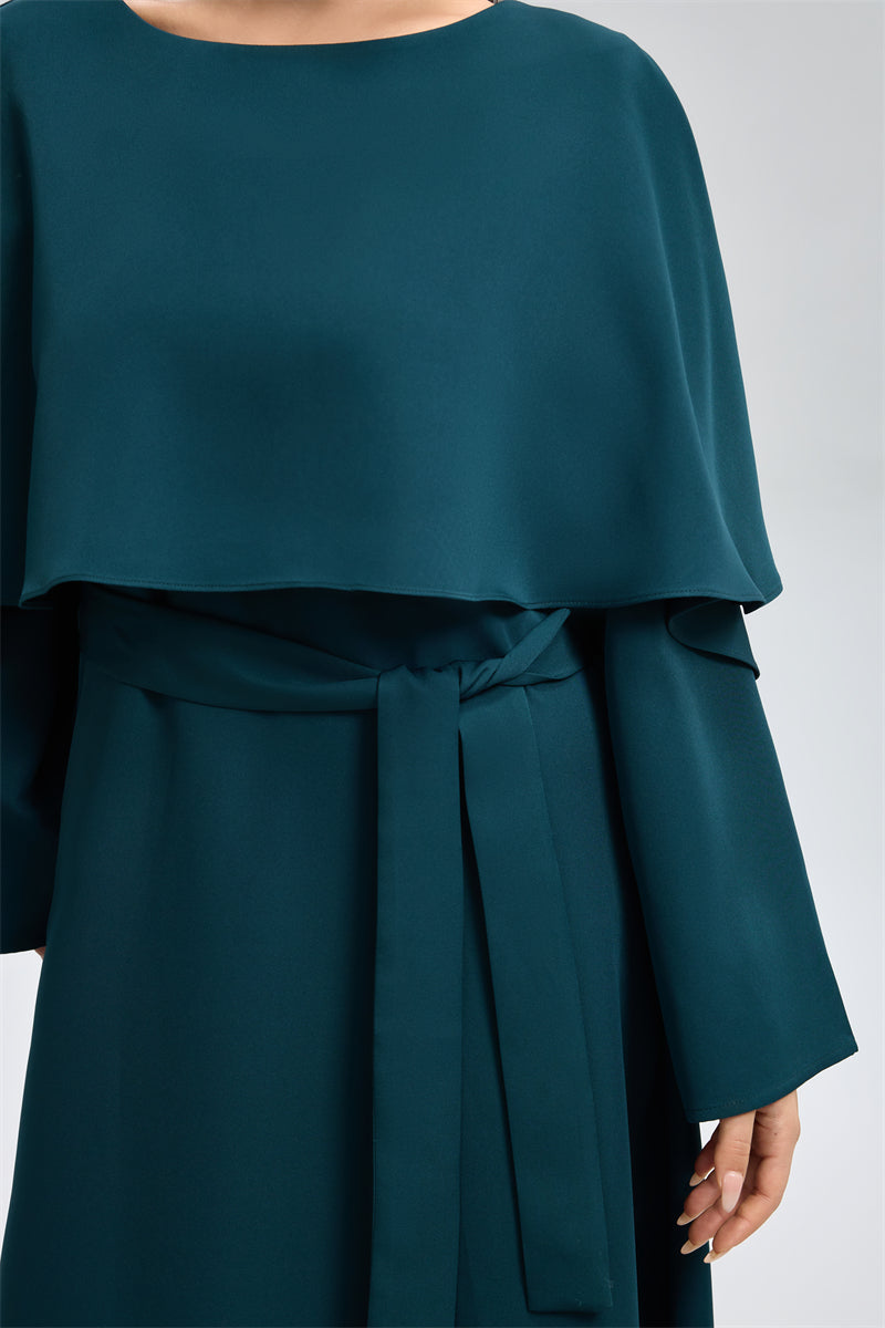 فستان ماكسي أنيق بتصميم كاب