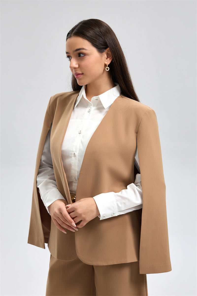 جاكيت بليزر بقصة كاب