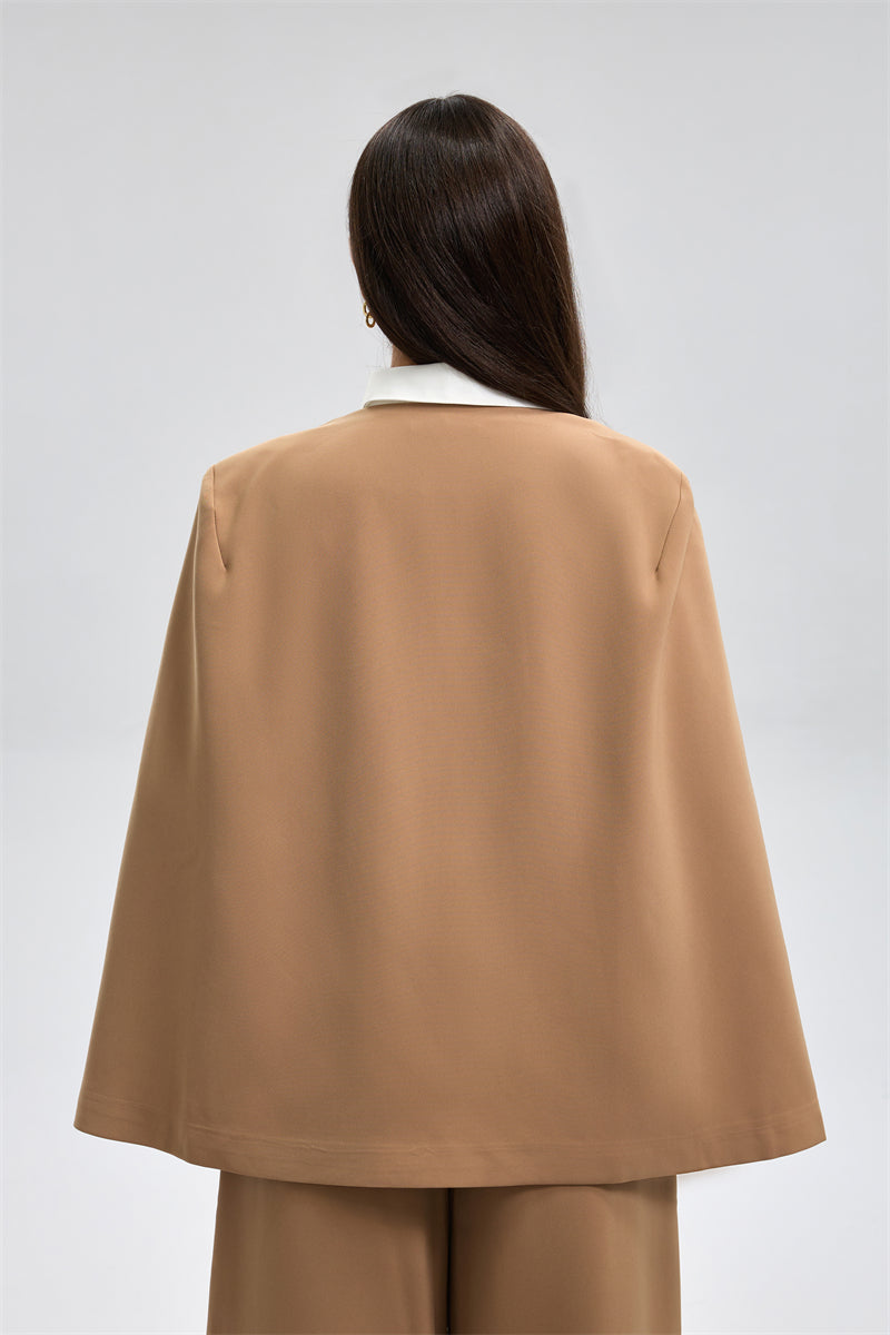 جاكيت بليزر بقصة كاب