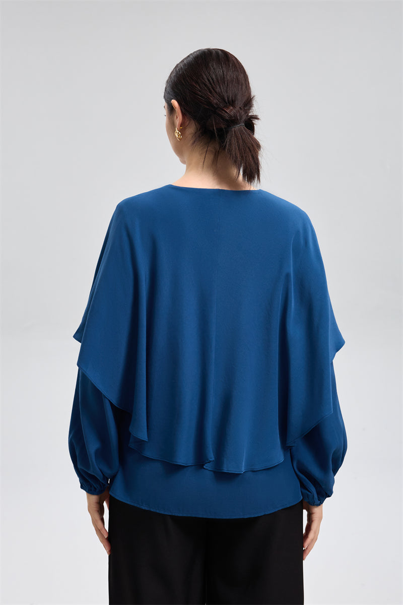 بلوزة أنيقة بطبقة كاب علوية