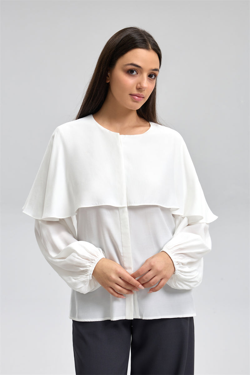 بلوزة أنيقة بطبقة كاب علوية