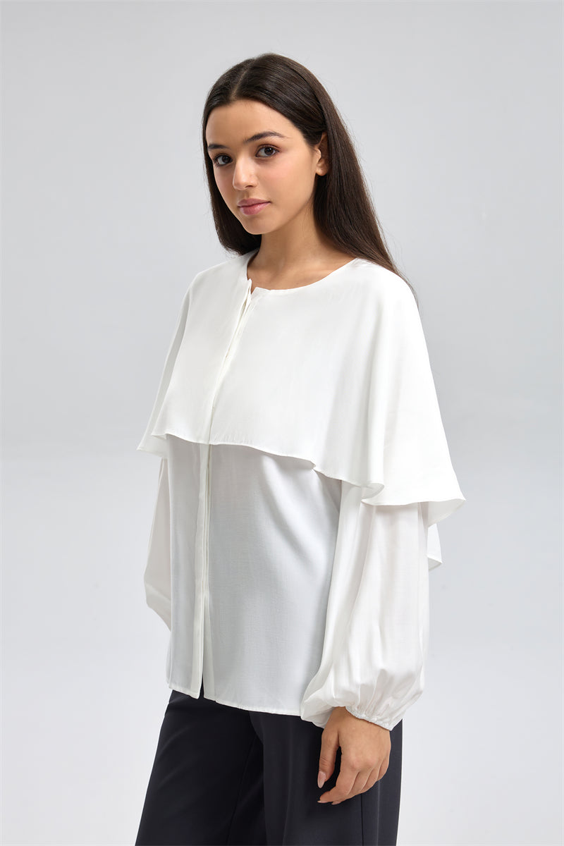 بلوزة أنيقة بطبقة كاب علوية