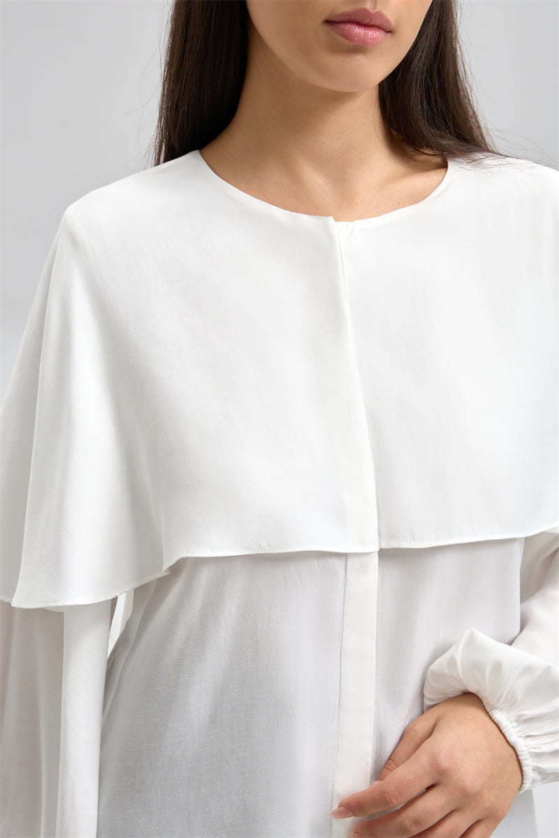 بلوزة أنيقة بطبقة كاب علوية