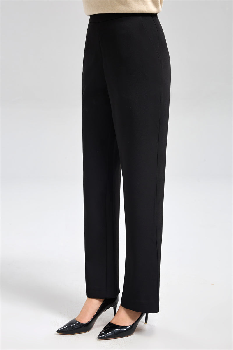 بنطال بقصّة مستقيمة وخصر عالٍ