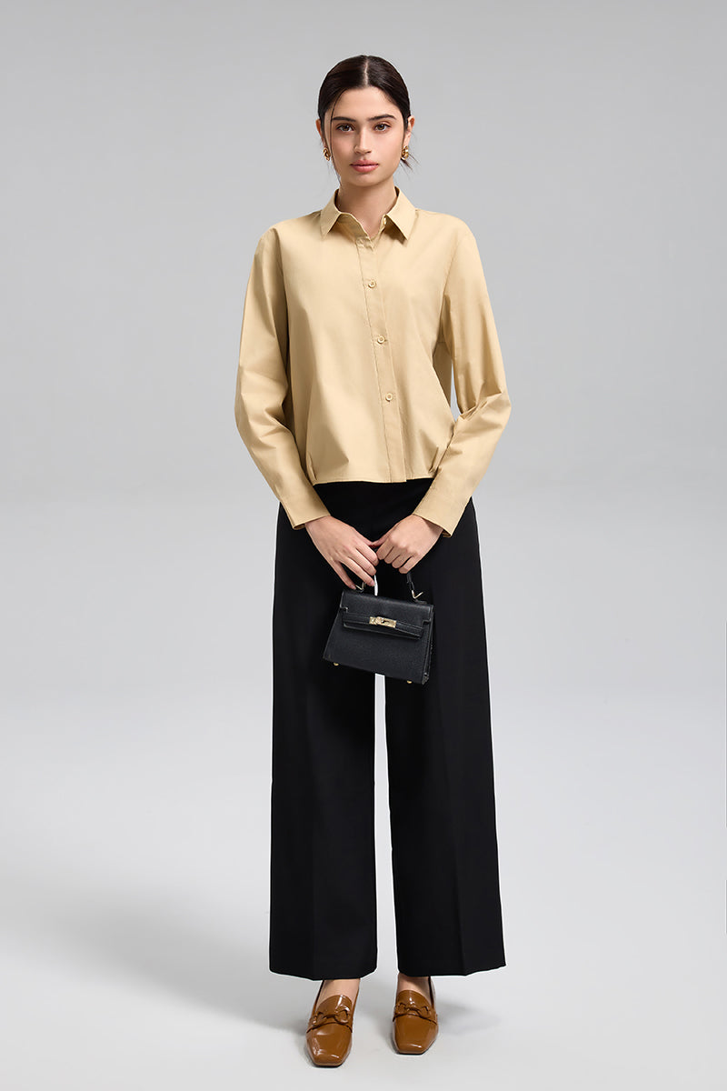 بنطال واسع بقصّة خصرٍ عالٍ