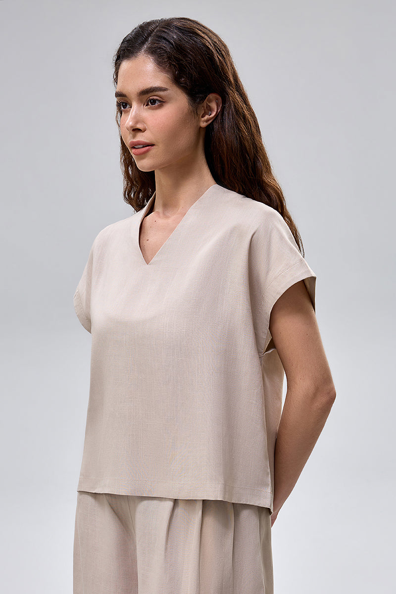 Minimal Relaxed Fit Top