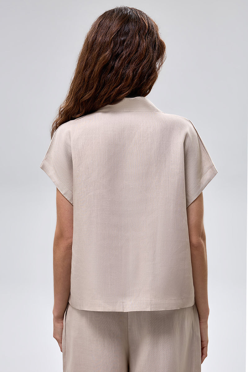 Minimal Relaxed Fit Top