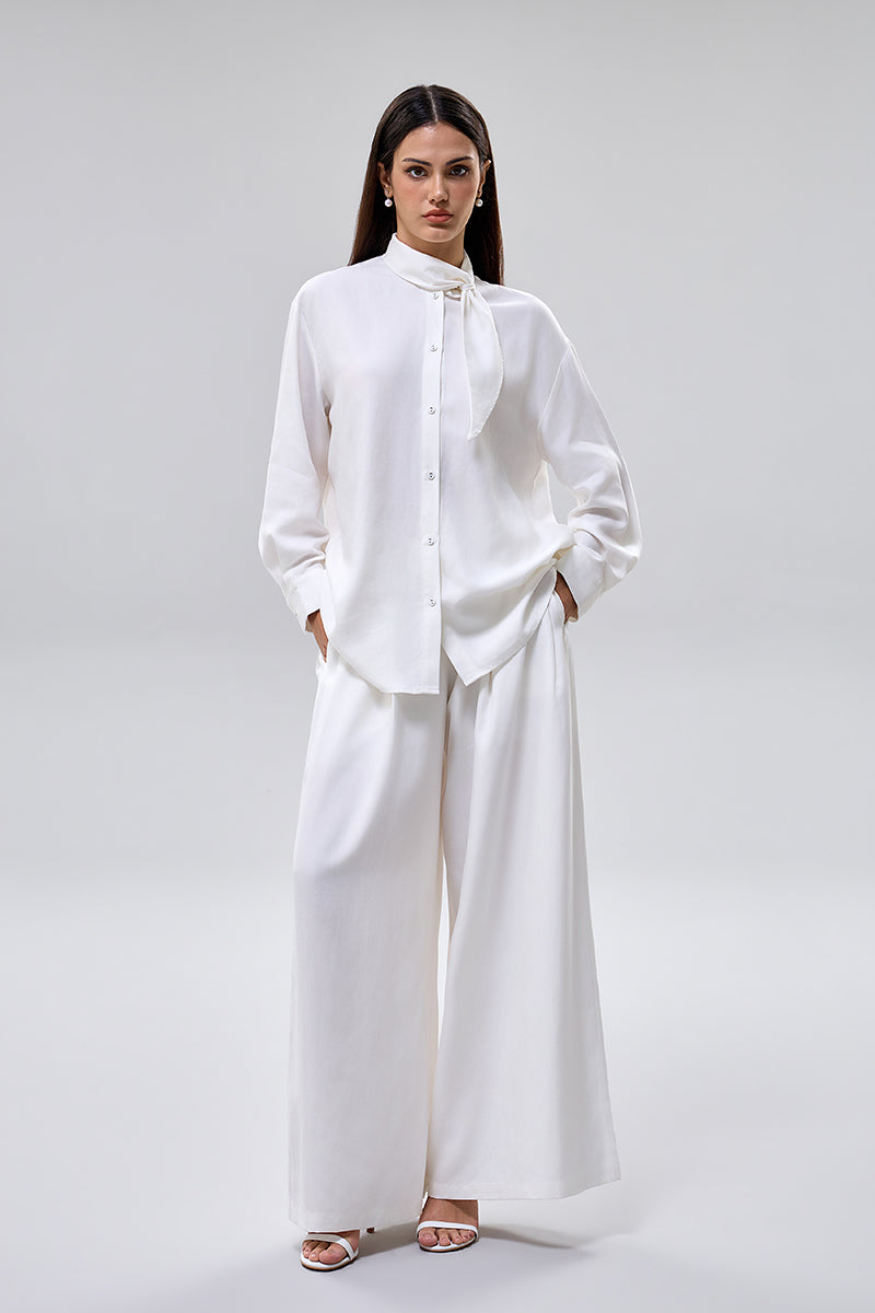 بنطلون واسع بثنيات أمامية