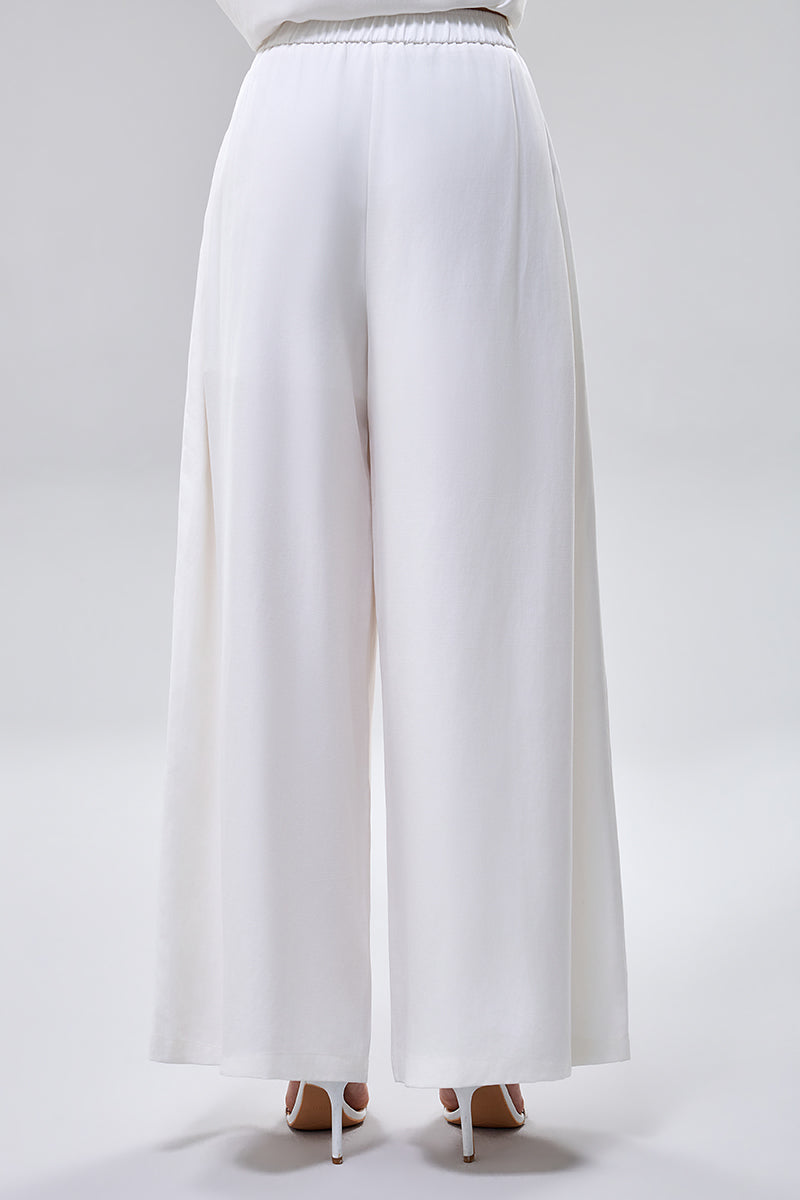 بنطلون واسع بثنيات أمامية