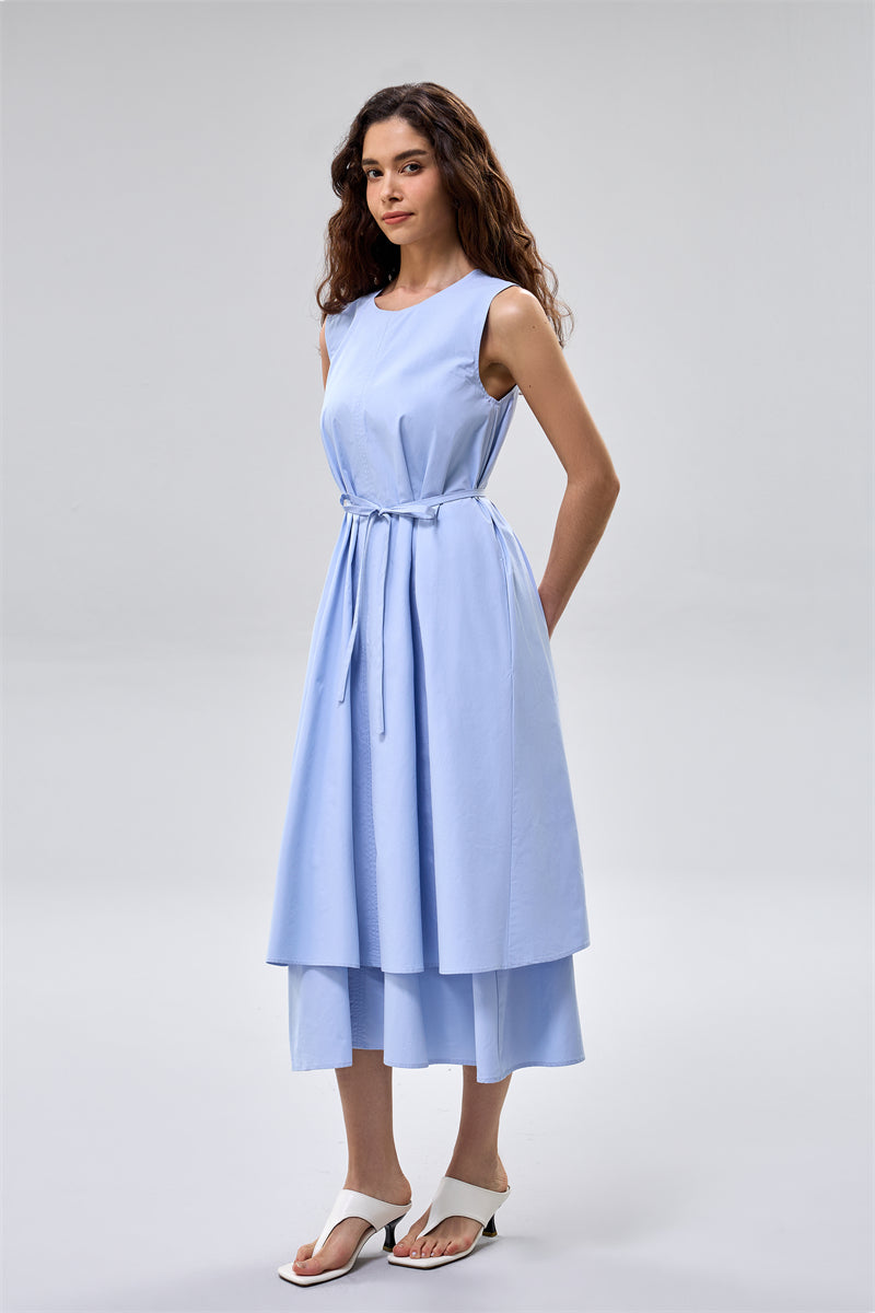 فستان ميدي بدون أكمام بطبقات مع حزام