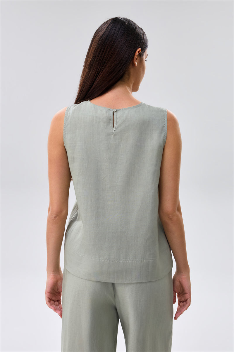 Sleeveless Minimal Top