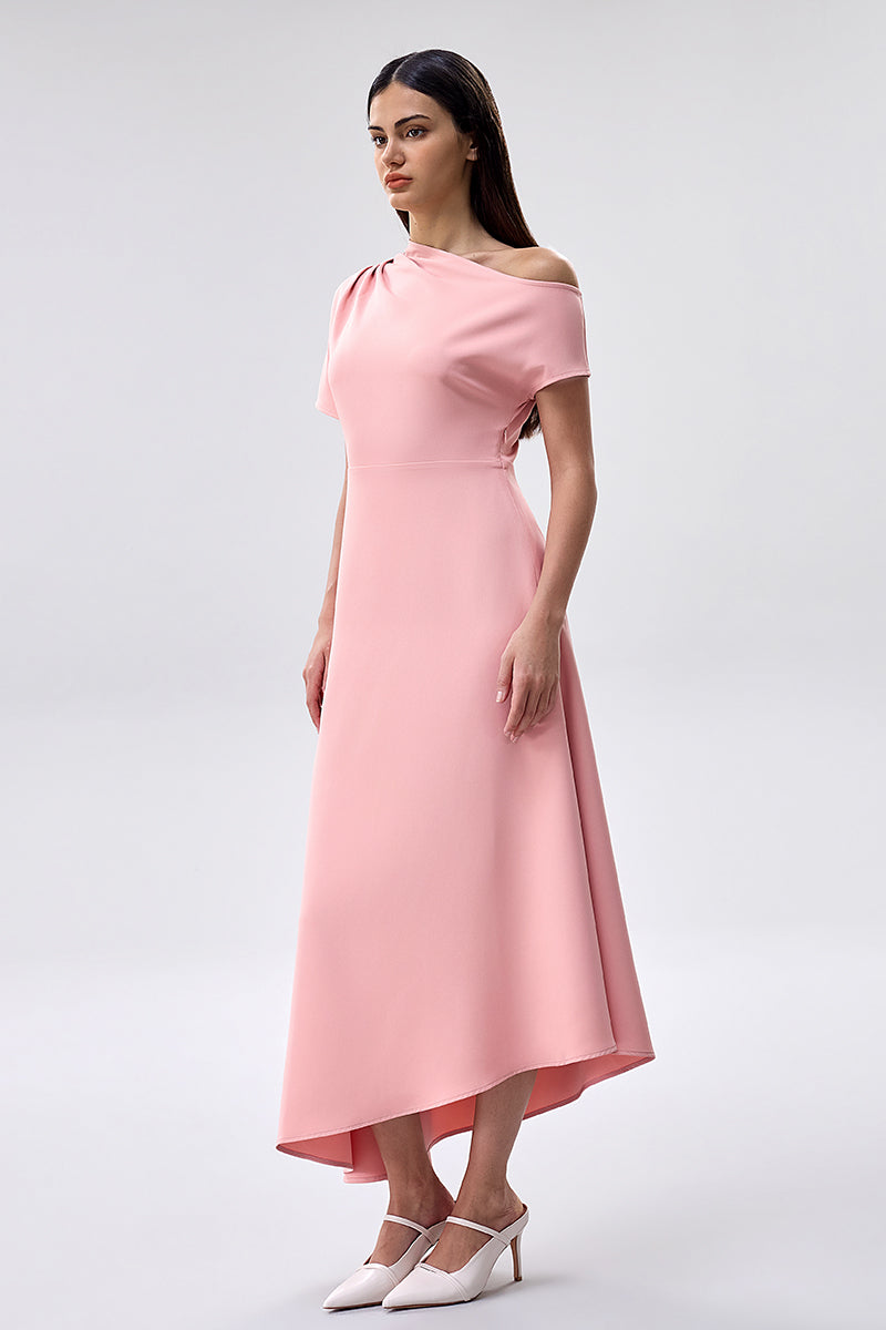 فستان سهرة أنيق بقصة غير متماثلة