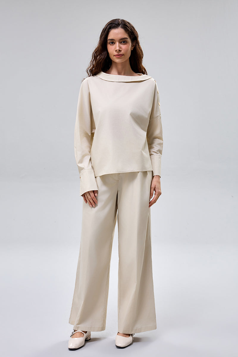 بنطلون واسع بقصة مستقيمة