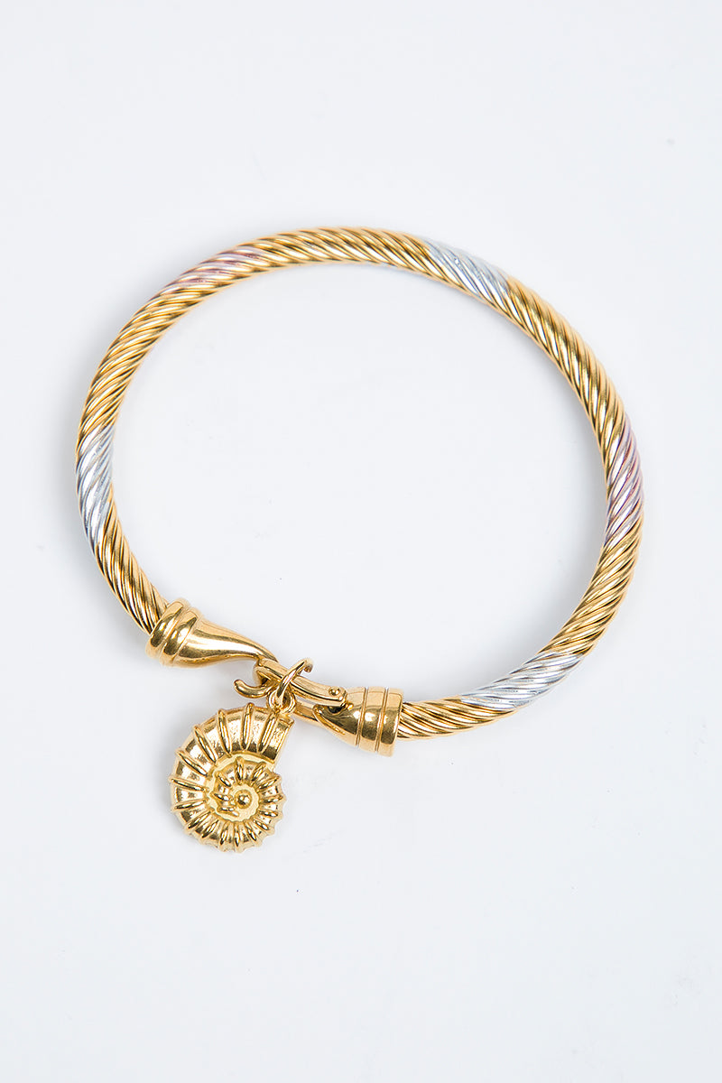 Shell Charm Bracelet