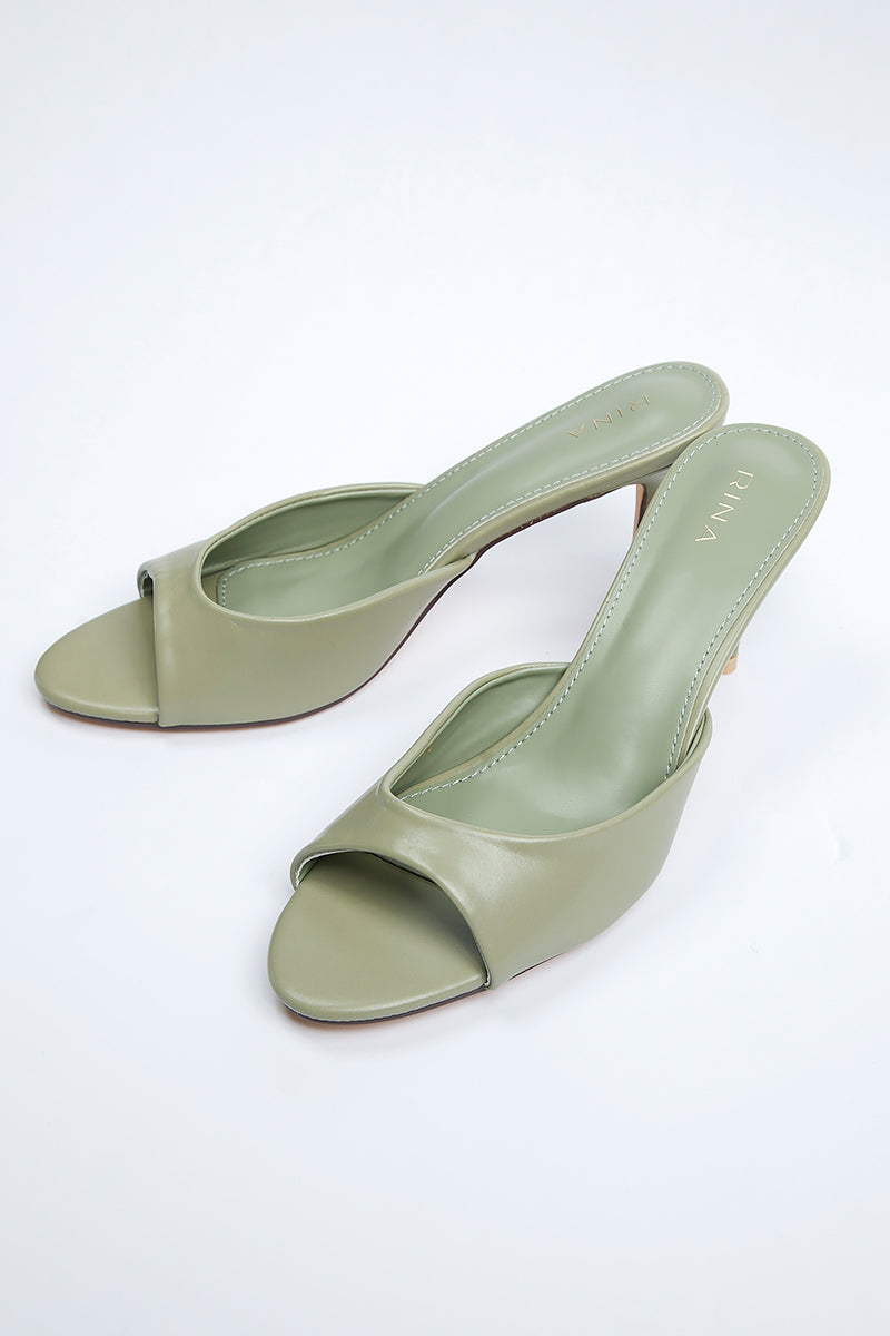 صندل كعب بتصميم ناعم