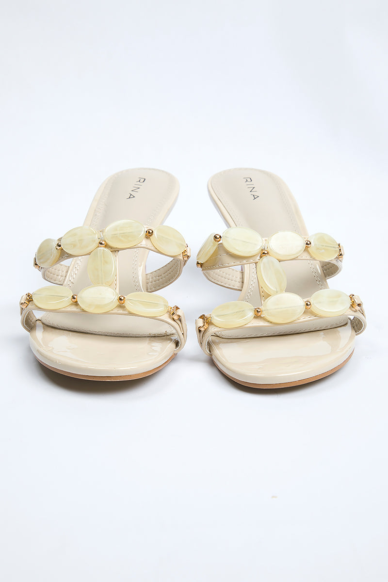 صندل كعب بسيور مزينة