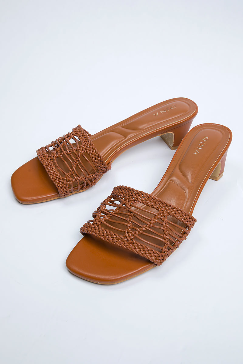 صندل كعب بحزام منسوج