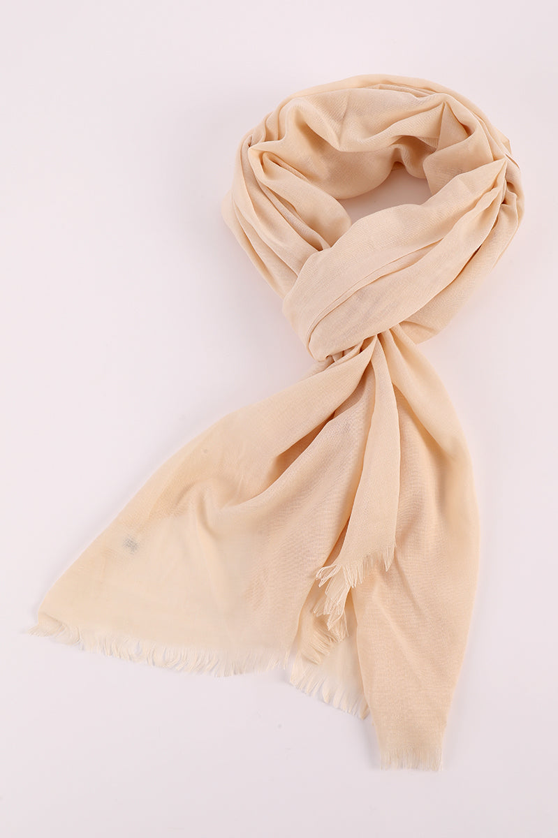 شال ناعم بنسيج خفيف