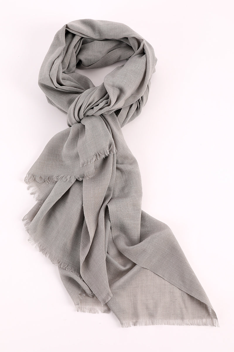 شال ناعم بنسيج خفيف