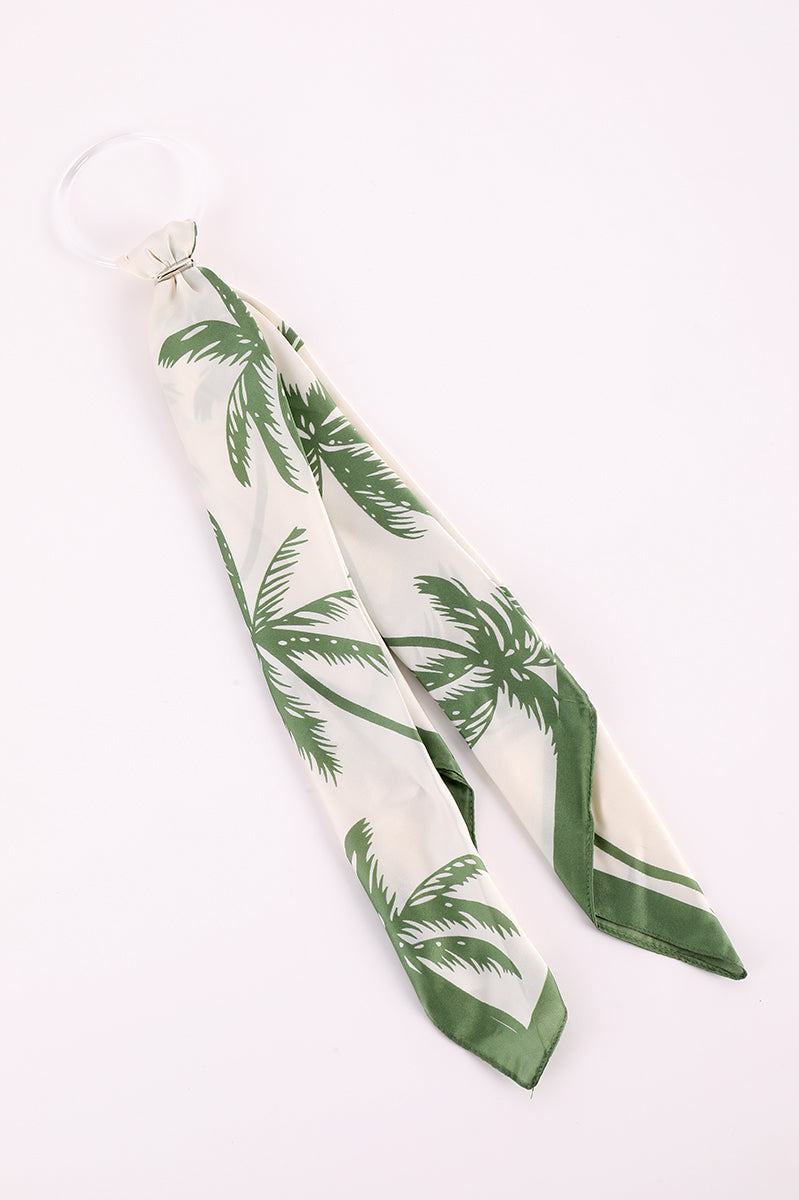 وشاح مربع بنقشة