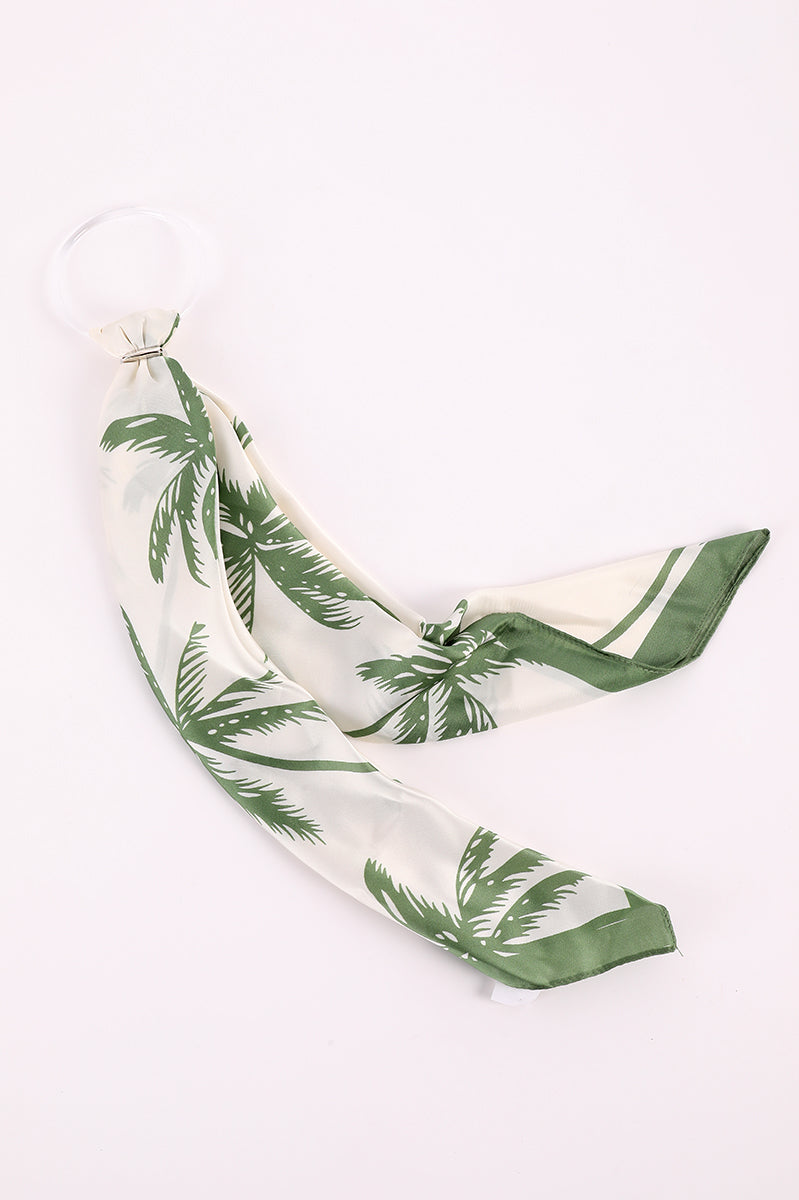 وشاح مربع بنقشة