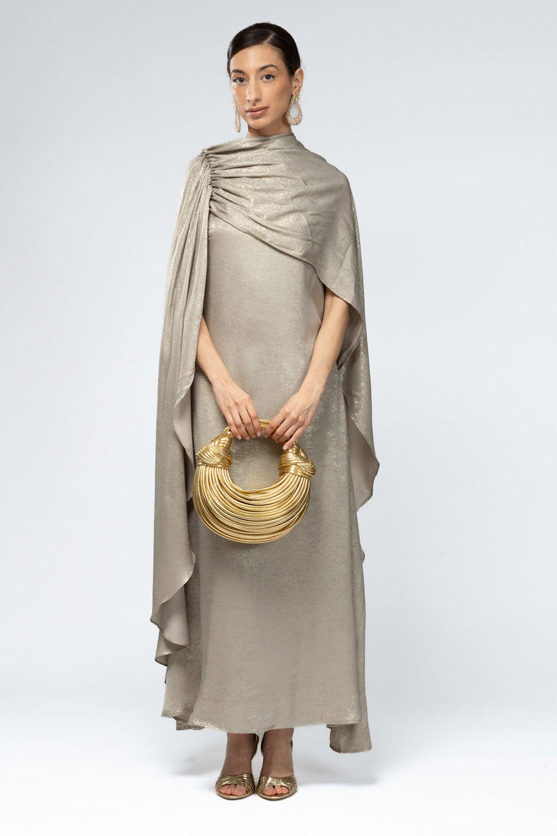 فستان ساتان بكاب منسدل