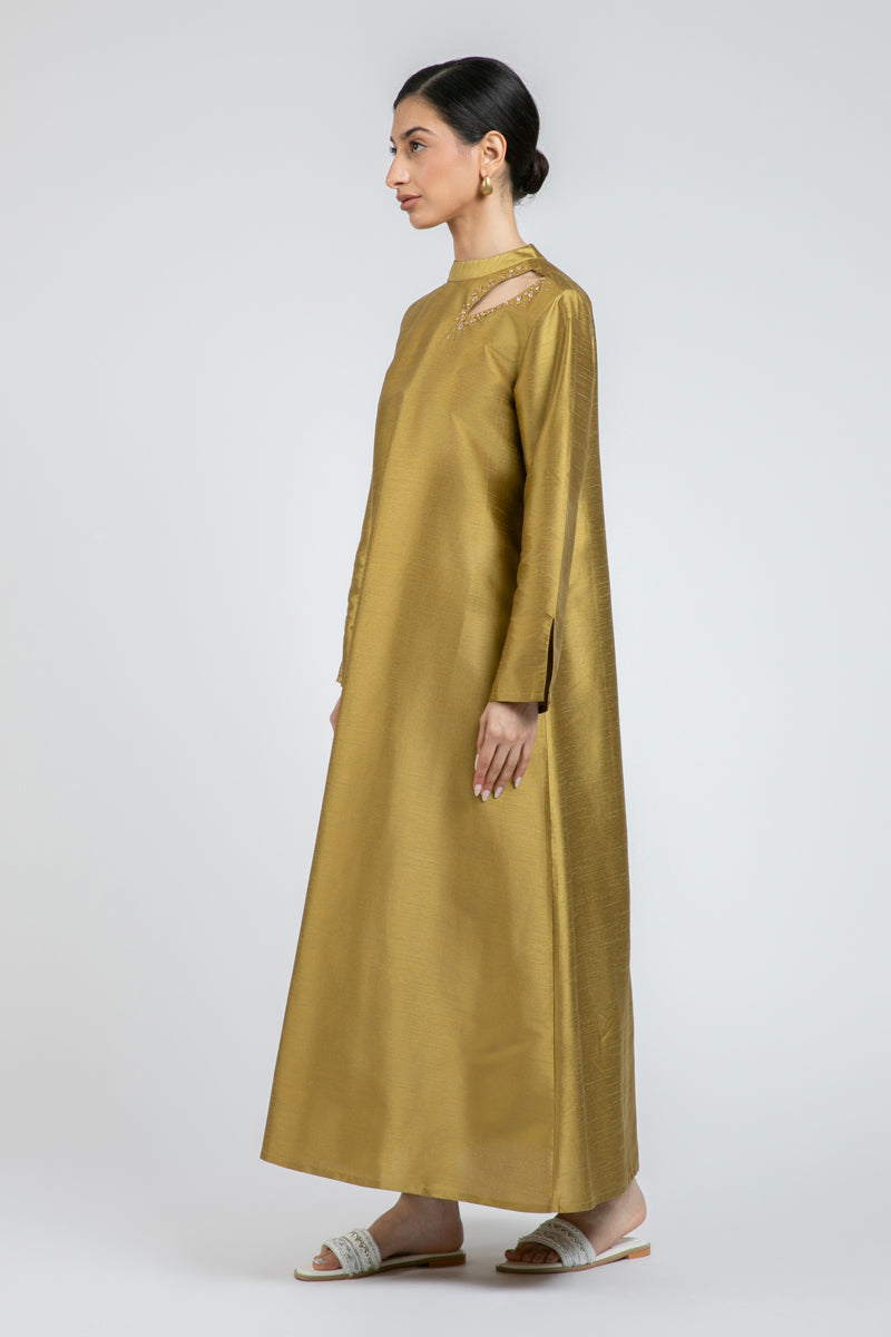 فستان ماكسي بتفصيل غير متماثل عند الياقة