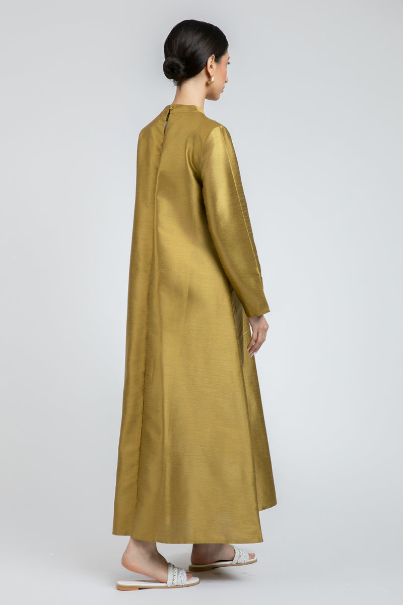 فستان ماكسي بتفصيل غير متماثل عند الياقة